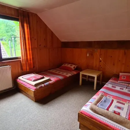 Chalet Paraul Casei *
