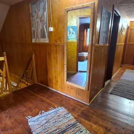 Chalet Paraul Casei *